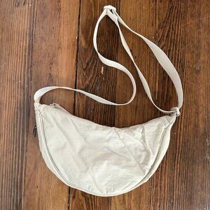 Uniqlo Round Mini Shoulder Bag